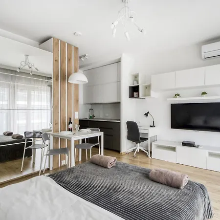 Klimatyzowane Mennica Apartmán Varšava