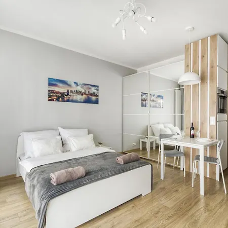 Klimatyzowane Mennica Apartmán Varšava